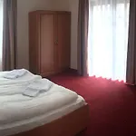 Karikas Hotel