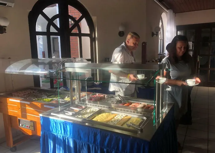 Hotel Karikas 3*